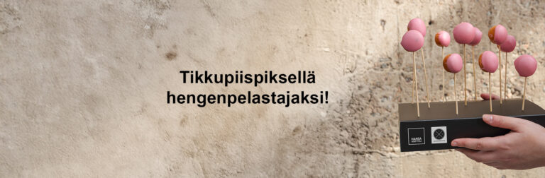 Pieniä piispanmunkkeja tikun päässä ja teksit: Tikkupiispiksellä hengenpelastajaksi.