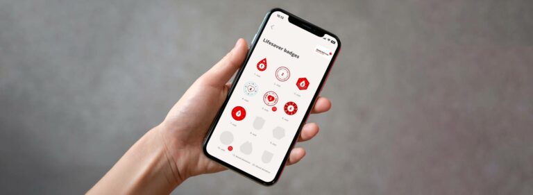 Donor app and the lifesaver badges on the screen.